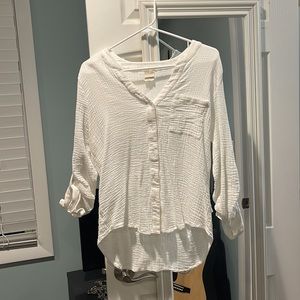 Kaileigh. Diara Textured Cotton Top. Size: L